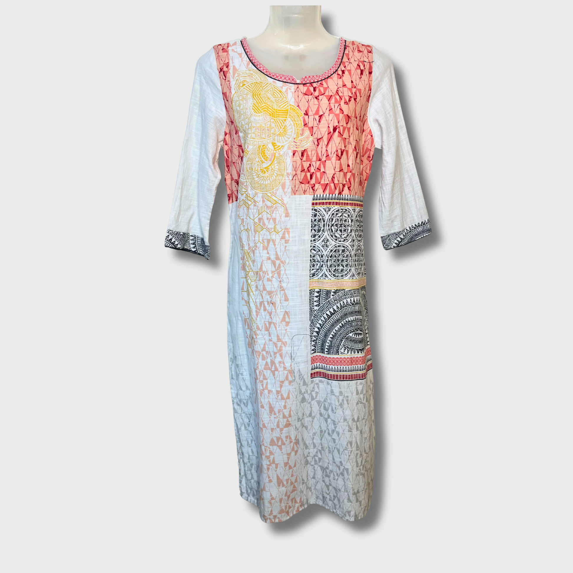 Women’s Printed White Long Kurti – 3/4 Sleeves | Aurelia Cotton Comfort (Size M)