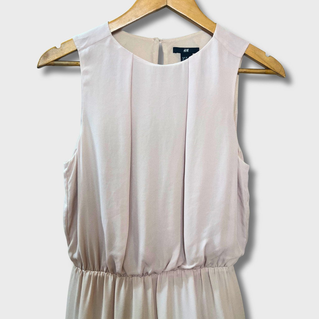 Women’s Flowy Georgette Dress – Light Peach, Size M | Sleeveless & Elegant by H&M