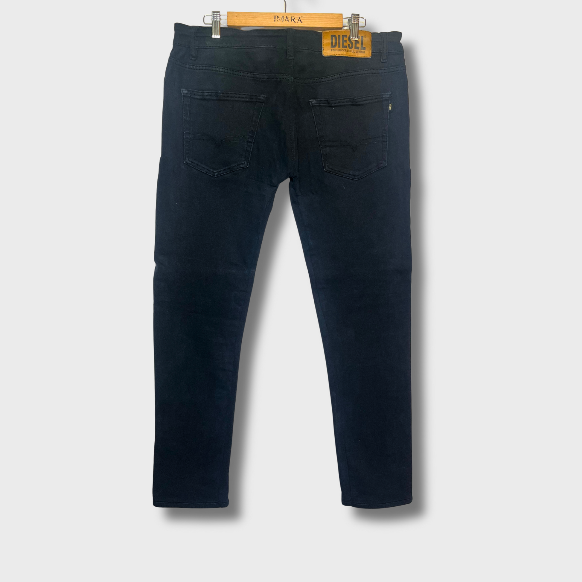 Men’s Fitted Black Jeans – Size 36 Waist | Diesel® Comfort & Sleek Style