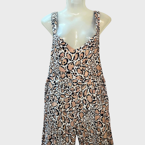 "Women’s Cheetah Print Jumpsuit – Funky Back Cut-Out, Broad Straps, Size M | Bold & Comfy Style "