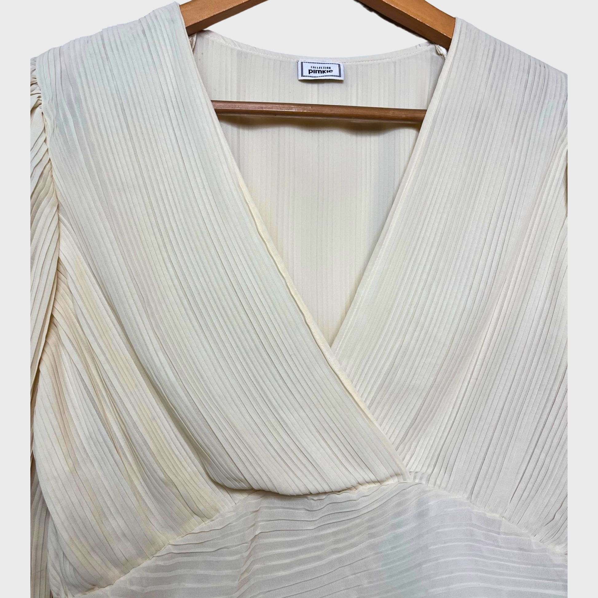 Women’s Cream Crop Top – Bishop Sleeves & Plunged V-Neck | Pimkie Collection | Size M | Classy & Elegant
