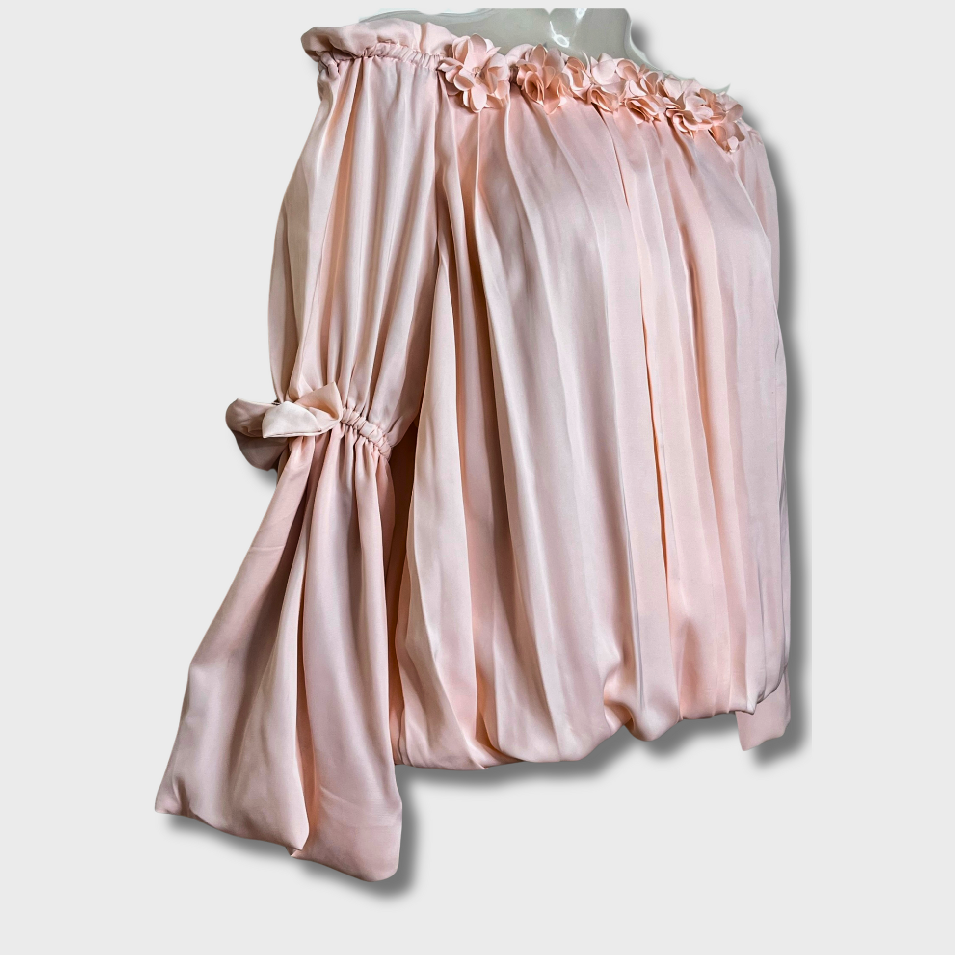 Blush Pink Pleated Balloon Sleeve Off Shoulder Top with Floral Neck Detail – Flowy Silhouette