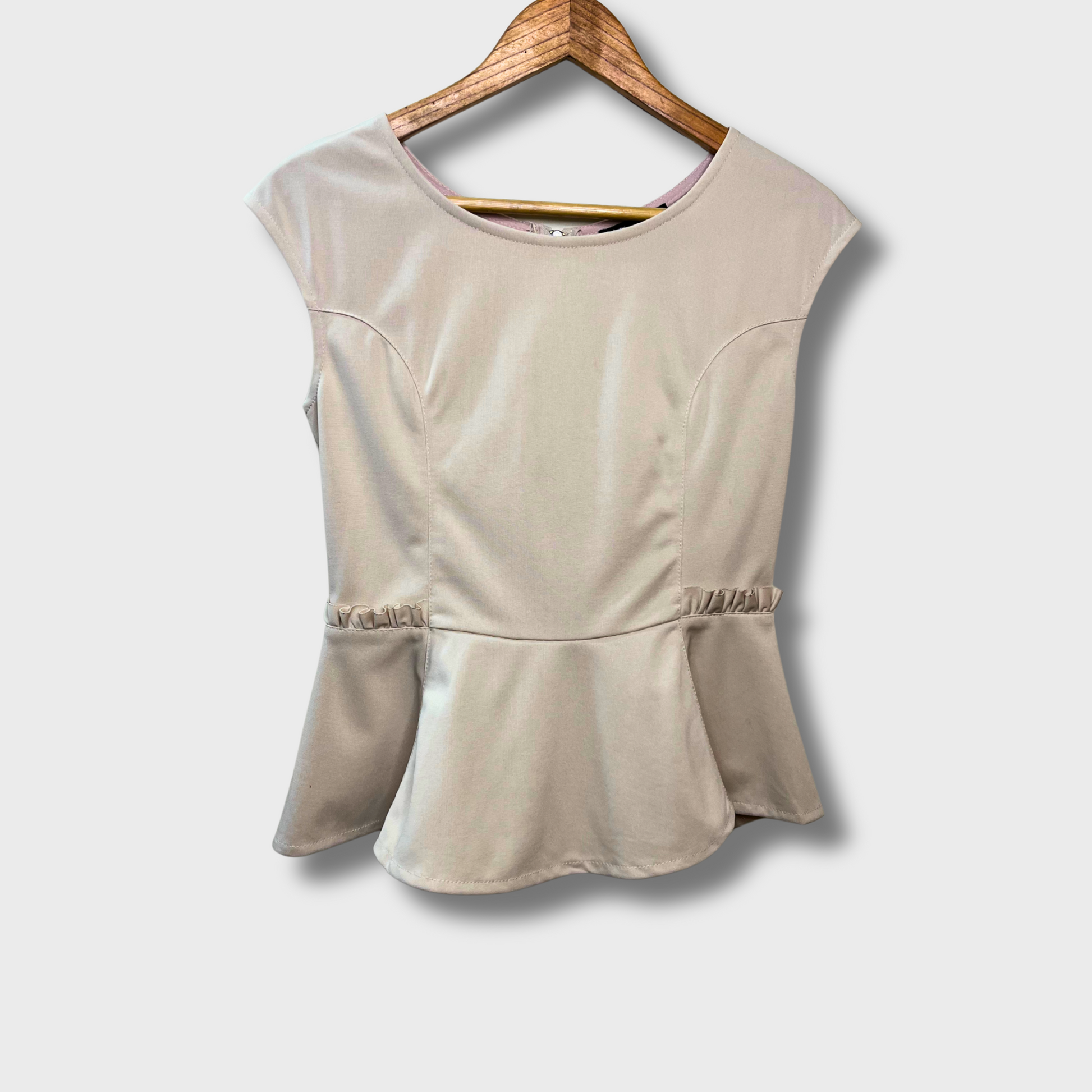 Women's Elegant Sleeveless Top – Victorian Cream with Ruffle Detail & Back Chain | Size S | IS Millenium