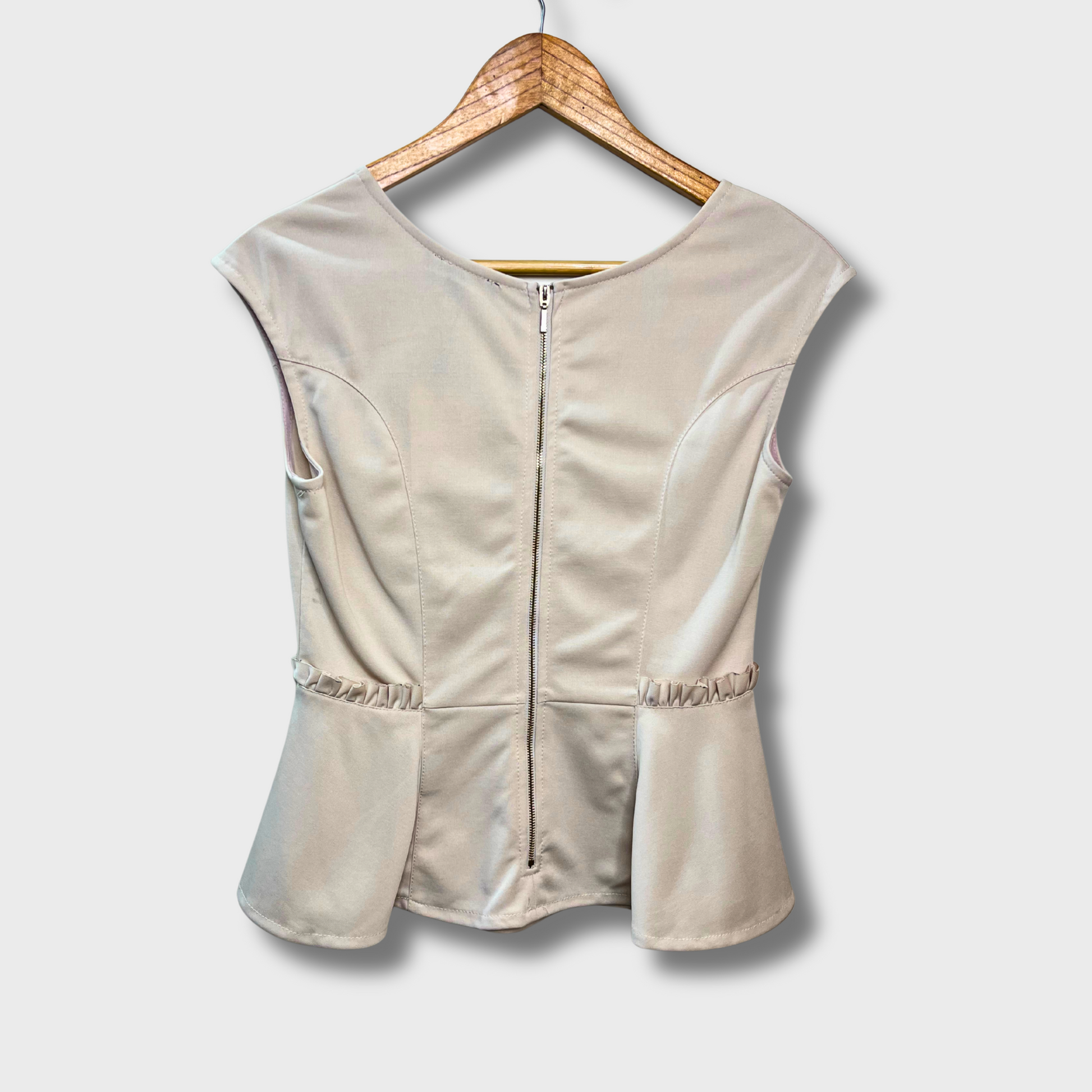 Women's Elegant Sleeveless Top – Victorian Cream with Ruffle Detail & Back Chain | Size S | IS Millenium