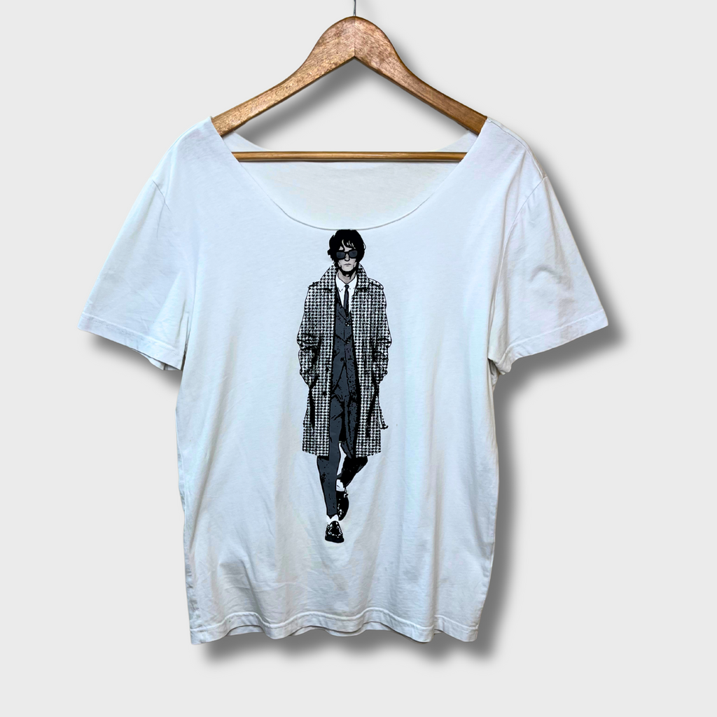 Women's Oversized White T-Shirt with Figurine Patch – Chic, Breathable & Casual (Size L)